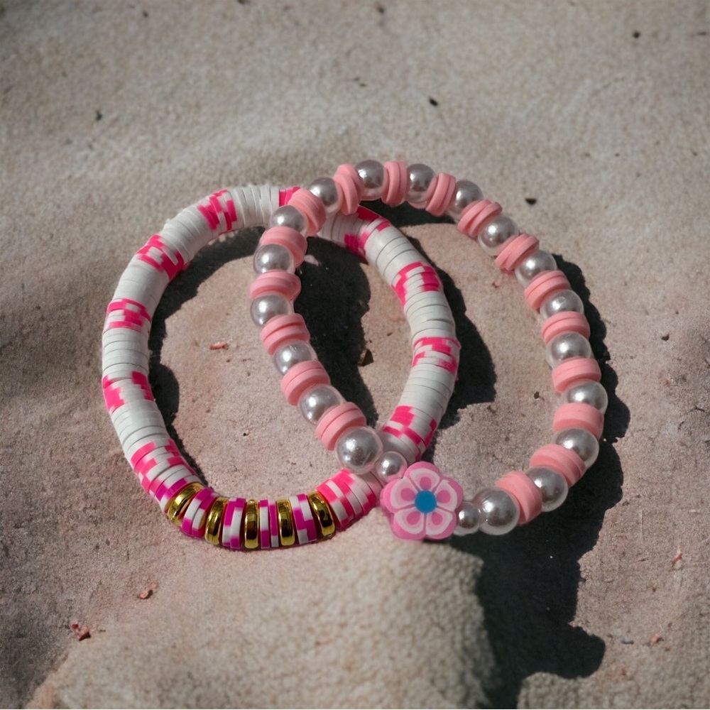 Beautiful flower charm Pearl bracelets